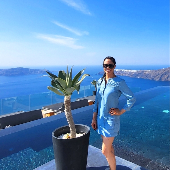 Meet your Posher, Jessica - Picture 1 of 1